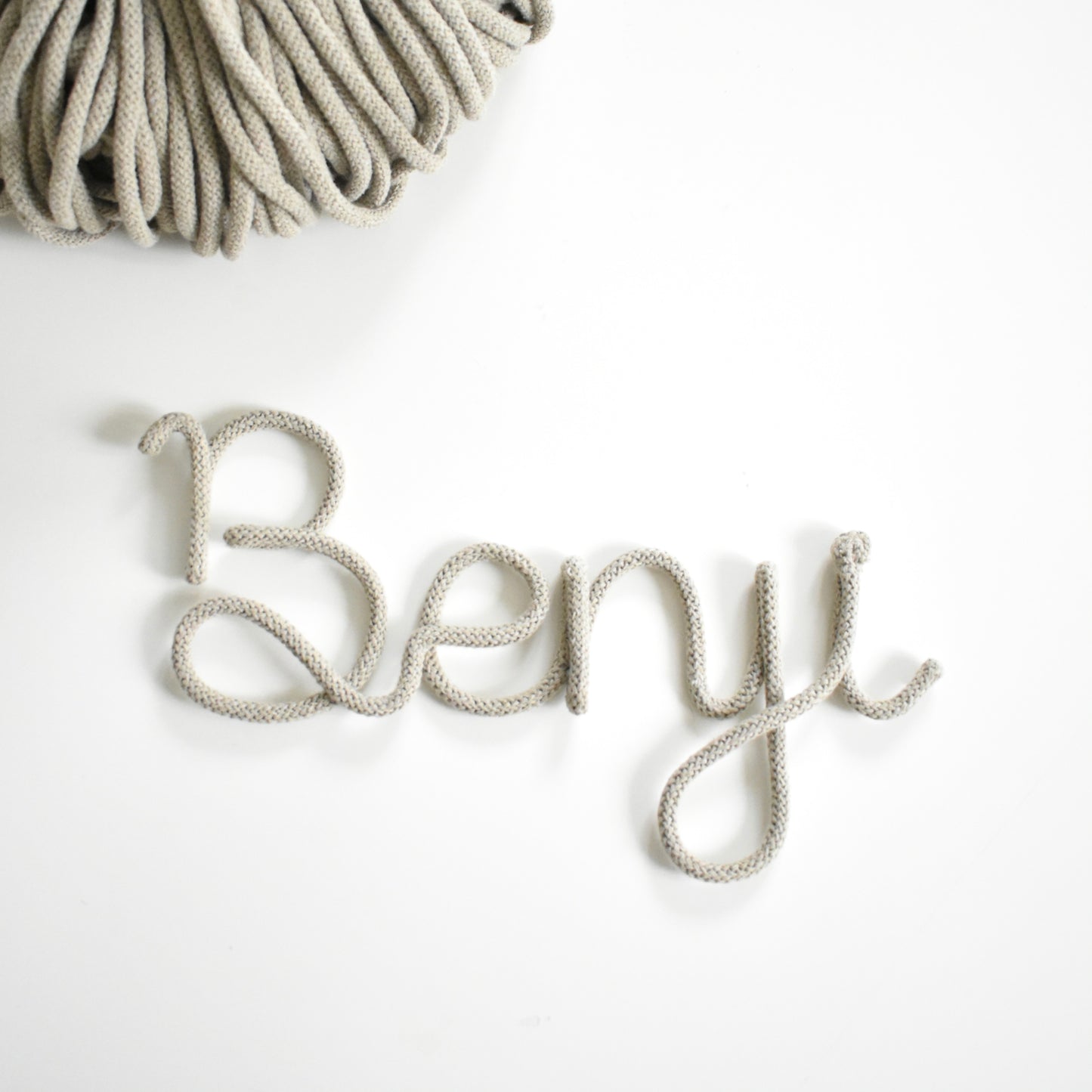 Névre szóló felirat