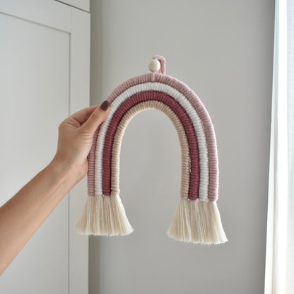 Mini makramé szivárvány – púder rózsaszín