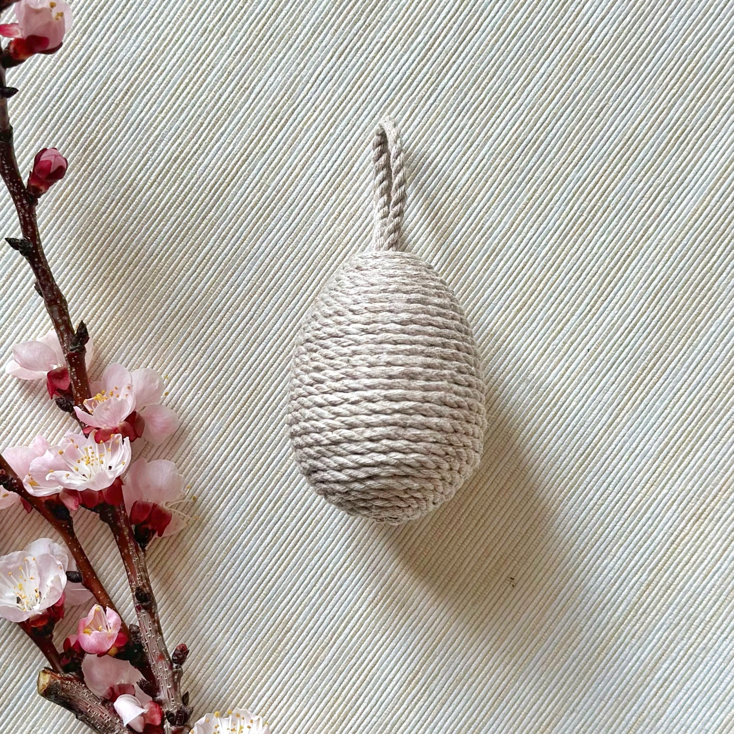 Akasztható fonaltojás